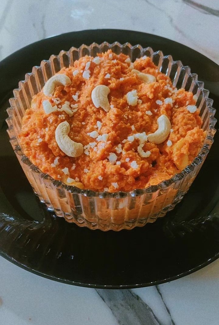 Гаджар халва — морковь с молоком и орехами